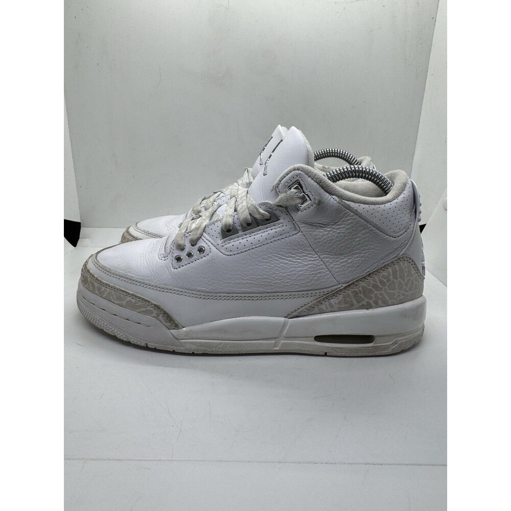 Nike Air Jordan 3 Retro 6.5Y White Athletic Shoes Sneakers 136064 111